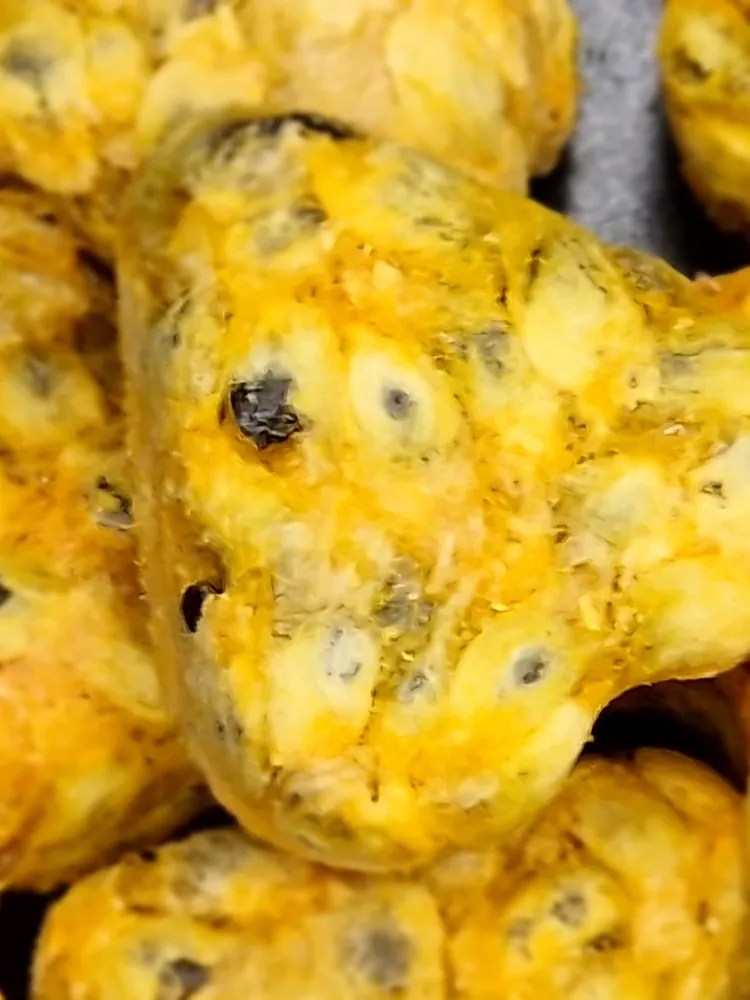 Freeze-dried passion fruit