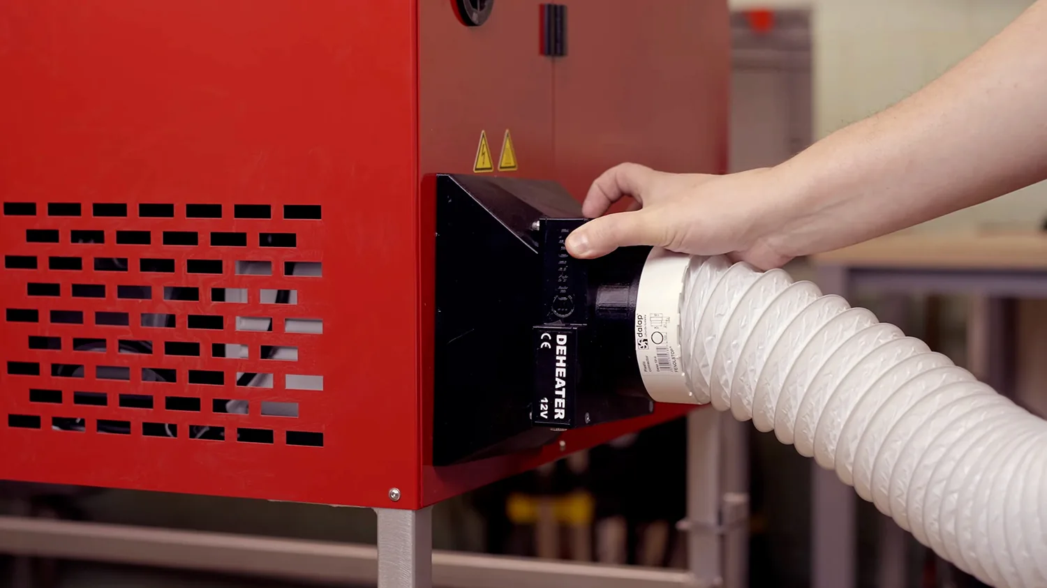 AMARU Deheater — Freeze-dryer accessory